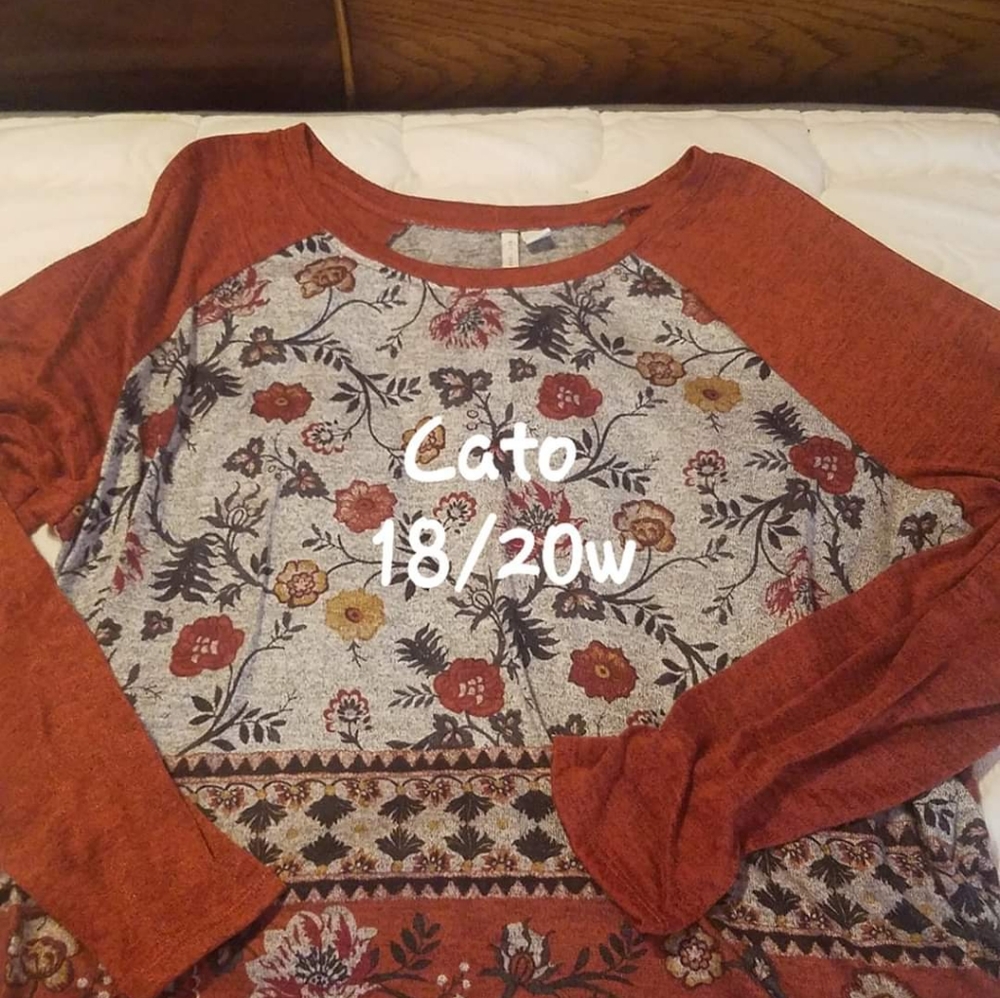 Mid sleeve shirt
